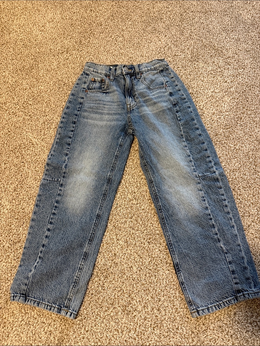 Aeropostale Women's Relaxed Barrel Jeans in Light Blue